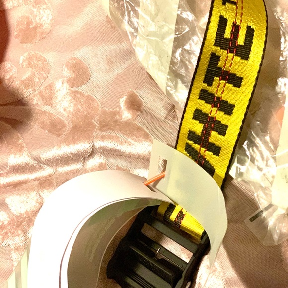 Authentic Mens Off White belt - Picture 5 of 6